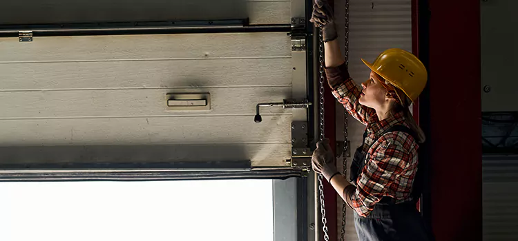 Addressing Common Garage Door Stoppage Issues in Midwest City, OK